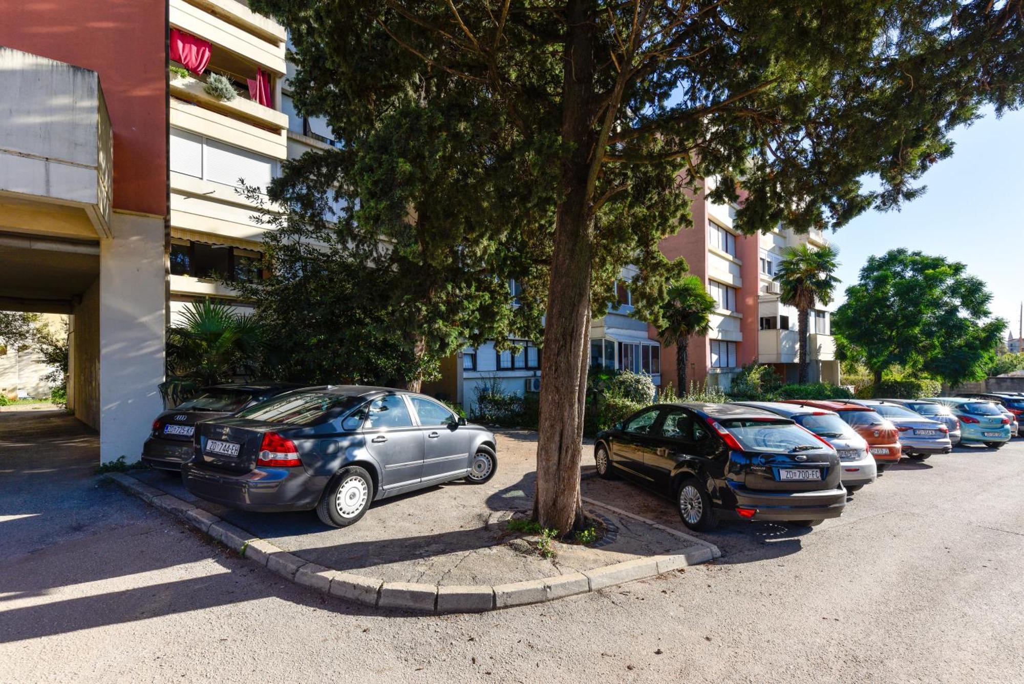 Maraska Park Apartma